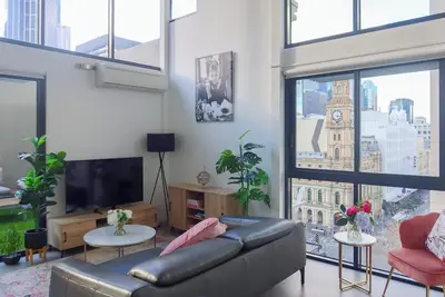 Image de Rare Loft Style Penthouse Bourke St Mall + Parking