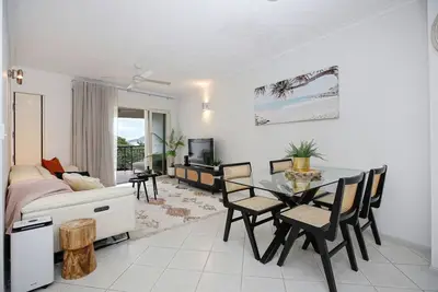 Image de Tropical Comfort: Pool & Stunning Esplanade