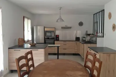 Image de Très agréable petite maison. Clôturée. Animaux acceptés