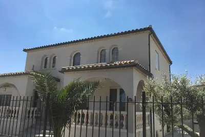 Image de Homerez - Villa charmante à Saint-Gilles avec piscine