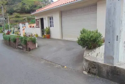 Image de Homerez - Maison de charme à Machico avec vue montagne et jardin
