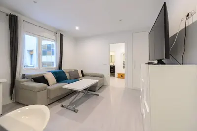 Image de Location mixte à Madrid : appartement de 1 chambre à coucher pour vivre et travailler