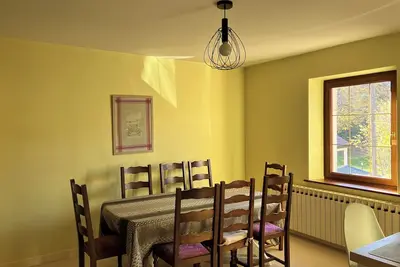 Image de Gîte indépendant dans ferme vosgienne rénovée entre ville et forêt.