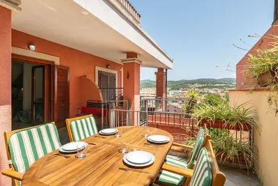 Image de Joli appartement pour 4 personnes avec climatisation, Tv et terrasse