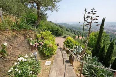 Image de Belle maison de vacances privée avec Wifi, Tv, patio et vue panoramique, près de Forte Dei Marmi