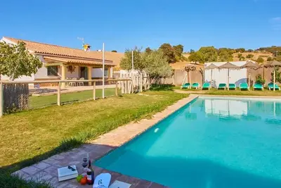 Image de Homerez - Villa luxueuse à Prado del Rey avec piscine privée