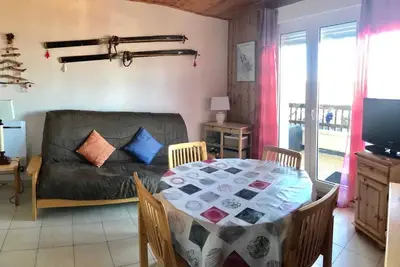 Image de Homerez - Appartement accueillant avec vue montagne