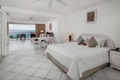 Image de Homerez - Studio élégant avec piscine à Lowlands - 55 m²