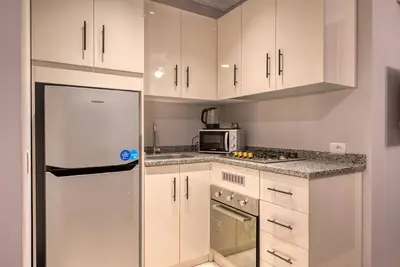 Image de Navy Nest 2br Apt, Lotus, By Travelholic