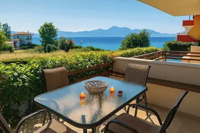 Image de Stella's Seaview Getaway - 100m to Theologos Beach