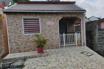 Homerez - Maison à Pointe Noire