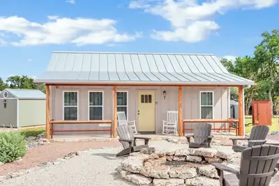 Image de Hill Country Music Cottage w/ Firepit & Pickleball