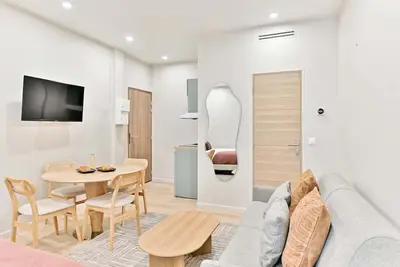 Studio climatisé & confortable – Paris 17