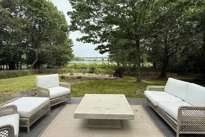 Image de Marshfront Home with Kayaks & Cove Access