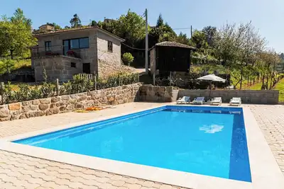 Image de Homerez - Villa idyllique à Fornos + Piscine privée!