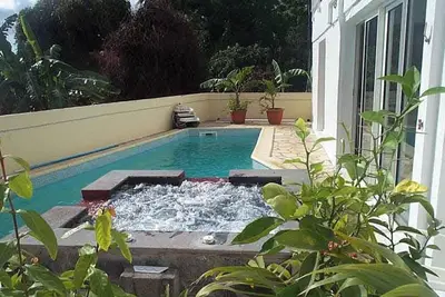 Image de Homerez - Maison à Bois des Néfles St Paul.