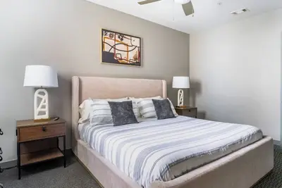 Image de TheNine 2bd 1 - Deux Chambres Appartement, Couchages 4