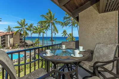 Image de Papakea G407: 2br Corner Condo with Ocean Views & Room for the Whole Family
