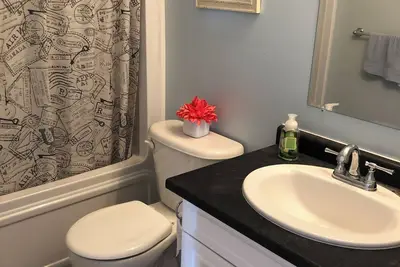 Image de Beautiful Room, Comfortable Bed, South Facing Window