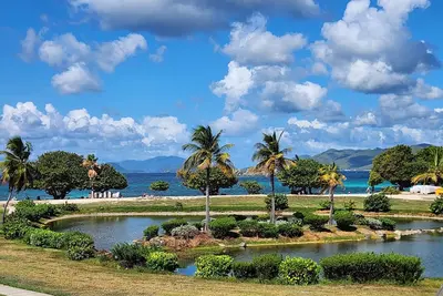 Image de New Owners, New Updates, Same Stunning Views at \"No Bad SEAson\"