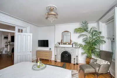 Image de Luxury Downtown w/Backyard by Franklin Plaza