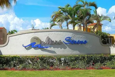 Image de Luxury 3br penthouse, walk to the beach, WiFi and Pool 7239