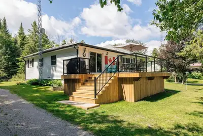 Image de Charming 3-bedroom cottage with WiFi, Ac on serene Balsam Lake