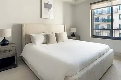 Image de Hayworth 2bd/2. 5ba 2