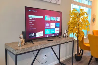 Image de Cozy and Comfy 2-bedroom apartment with WiFi, Ac, just mins from Houston