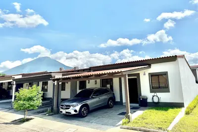 Image de Beautiful house in the most exclusive área of San Miguel