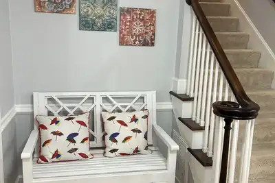 Image de Classic 4-Bedroom Home Near The Bowl at Ballantyne