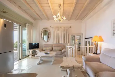 Image de Manolia Luxury private house by MykonianKazarte at the best location and Seaview