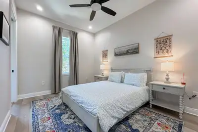 Image de Modern Luxury Townhome Downtown Ocala - Pets Stay Free - Close to Hospitals