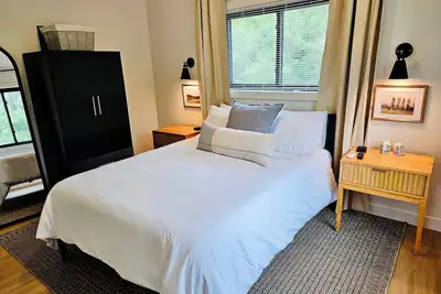 Image de The Maple -  New! - Menominee River  Tiny Cottage