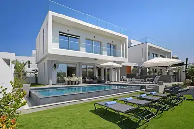 Image de Maren - 250m from Golden Sandy Beach