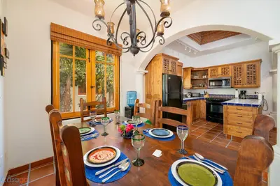 Image de Oceanview Escape with Rooftop Terrace & Mountain Views Welcome to your perfect coastal retreat!