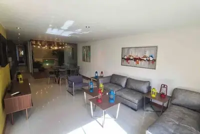 Image de Beautiful 3-bedroom apartment in Ica