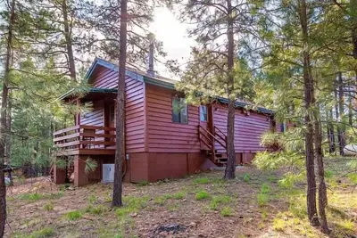 Image de Elk Cabin - Forest Lakes