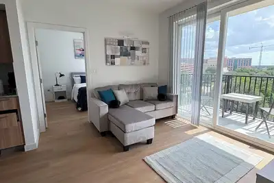 Image de 2-bedroom apartment in lovely Houston with WiFi, fitness room, Ac