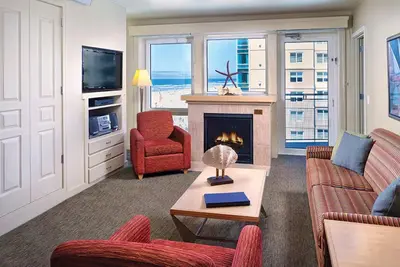 Image de 3-bedroom condo in amazing Seaside with WiFi, fitness room