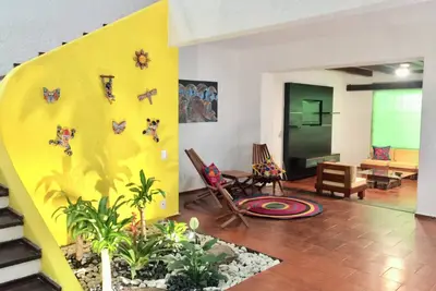 Great home centrally located minutes from the beach