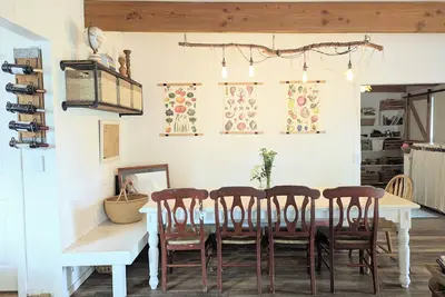 Image de Family-Friendly Jungle Retreat – Sauna, nature views, in heart of Pahoa Village