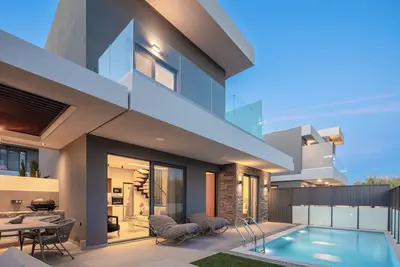 Image de VillaSaints - Two Pool villas, Walk to Beach, Bbq