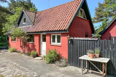 Image de Superbe maison à Aakirkeby avec Wi-Fi