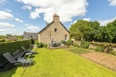 Image de Homerez - Maison confortable à Rostrenen avec jardin et cheminée