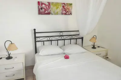 Image de Homerez - Bungalow charmant au Robert avec piscine