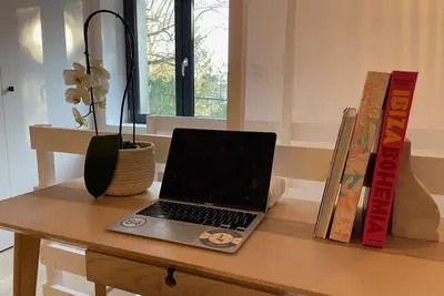 Image de Petite maison de deux pièces à 5 minutes de chantilly!