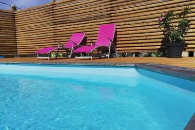 Image de Homerez - Bungalow charmant à Saint-François, piscine