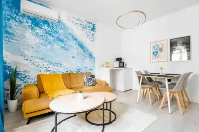 Image de 2 Private Suits - Art, Location, Quiet, Balconies