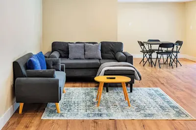 Image de Family, Pet & Long Vacation Friendly, Fenced Yard